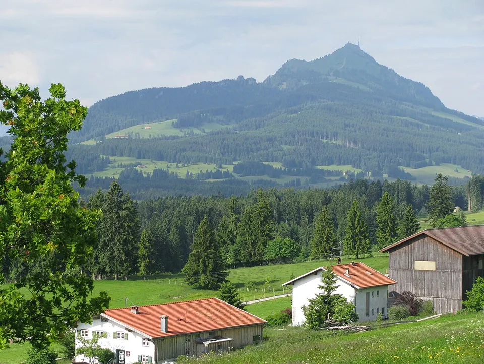 Allgäu: Grünten im Oberallgäu, Ansicht von Oberellegg, Gemeinde Wertach